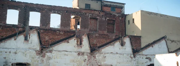 Çok Kirlenmiş Endüstriyel Bir Fabrikanın Kalıntıları Sanayi Serisi — Stok fotoğraf