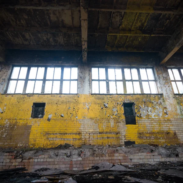 Oude industriële fabriek — Stockfoto