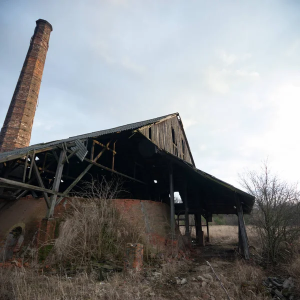 Antiga fábrica industrial — Fotografia de Stock