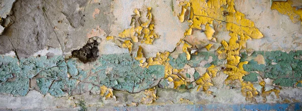 Groothoekzicht Een Oude Muur Verlaten Fabrieksgebouw — Stockfoto