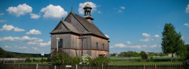 Güneşli bir günde binanın tarihi mimarisi