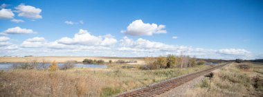 Mavi gökyüzü, doğal bulutlar, doğa serisi