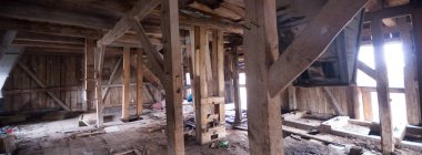 Çok kirlenmiş endüstriyel bir fabrikanın kalıntıları, sanayi serisi.