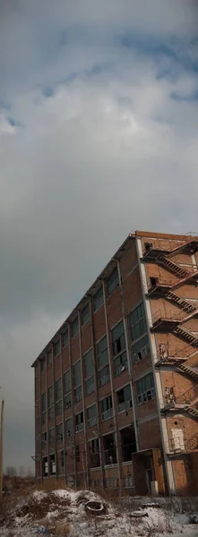 Ruínas Uma Fábrica Industrial Muito Poluída Série Industrial — Fotografia de Stock