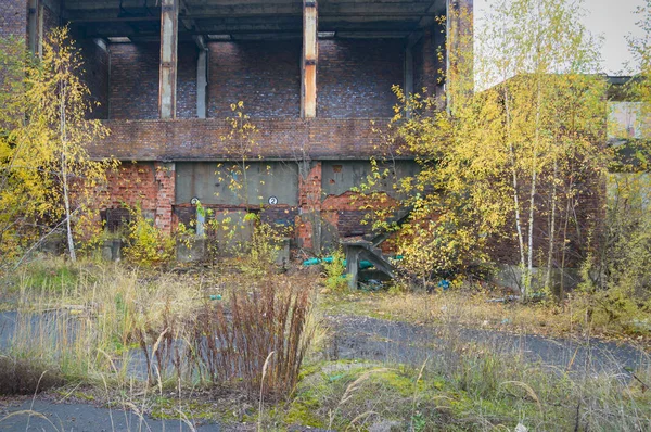 Ruínas Uma Fábrica Industrial Muito Poluída Série Industrial — Fotografia de Stock