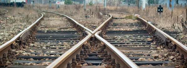 Άποψη Της Σιδηροδρομικής Γραμμής Μια Ηλιόλουστη Ημέρα — Φωτογραφία Αρχείου