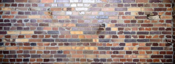 Groothoekzicht Een Oude Muur Verlaten Fabrieksgebouw — Stockfoto