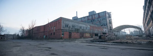 Ruínas Uma Fábrica Industrial Muito Poluída Série Industrial — Fotografia de Stock