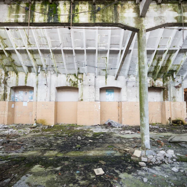 Ruínas Uma Fábrica Industrial Muito Poluída Série Industrial — Fotografia de Stock