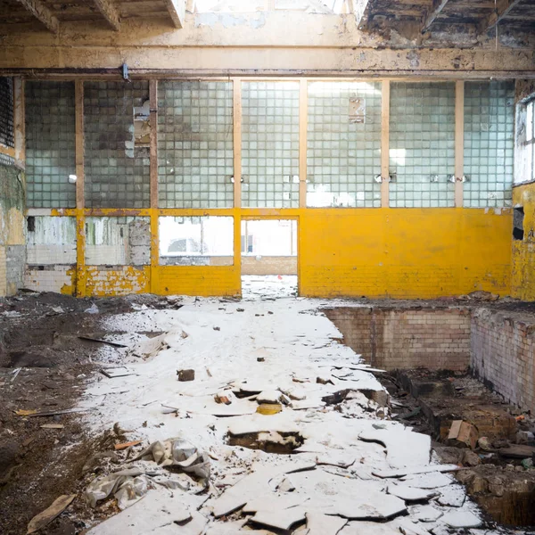 Ruínas Uma Fábrica Industrial Muito Poluída Série Industrial — Fotografia de Stock