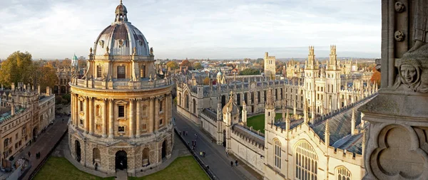 Radcliffe Camera a All Souls College — Stock fotografie