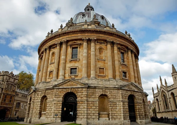 radcliffe kamera binası