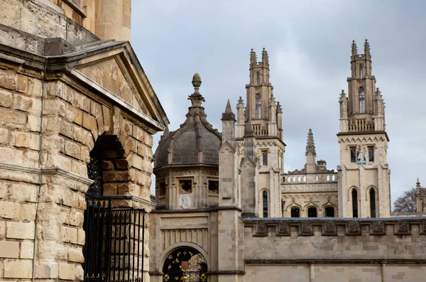 Radcliffe Camera and All Souls Colleege — Stock Photo, Image