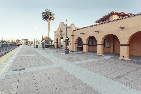 Panoramic view of  Burlingame caltrain station in Bay area , California — Stock Photo, Image