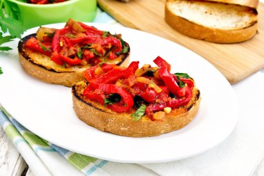 Bruschetta domates ve biber plaka gemide
