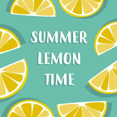 Turunçgil meyveli kart, dilimlenmiş limon çerçevesi ve mavi arka planda yaz limon saati.