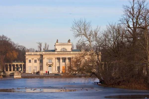 Palac na wodzie, Lazienki Park — Stock fotografie