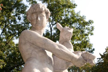 çıplak genç adam Heykel Parkı