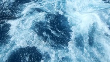 yabani su okyanus dalgaları