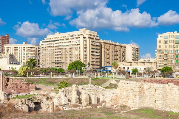 Anfiteatro romano y ruinas — Foto de Stock