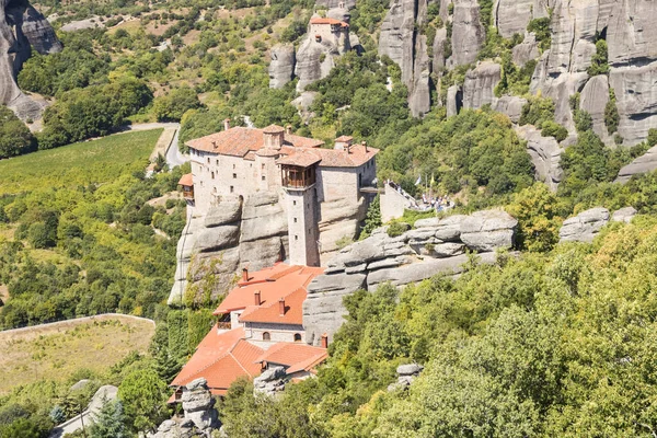希腊中部的气象-岩石组. 东正教修道院最大、最有名的建筑群. — 图库照片