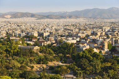 Akropolis 'ten Atina manzarası. Atina 'da ünlü yerler, Yunanistan' ın başkenti. Antik anıtlar.