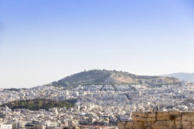 Akropolis 'ten Atina manzarası. Atina 'da ünlü yerler, Yunanistan' ın başkenti. Antik anıtlar.
