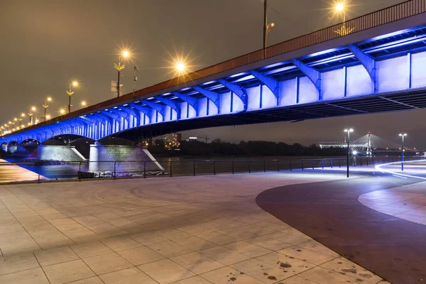 Modern Belyst Bro Warszawa Huvudstad Polen Boulevards Vid Floden Vistula — Stockfoto