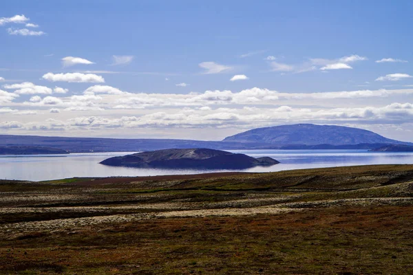 Krajobraz w Parku Narodowego Thingvellir w Islandii 12.06,2017 — Zdjęcie stockowe