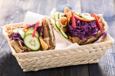 Sebze pide, etli ekmek rulo