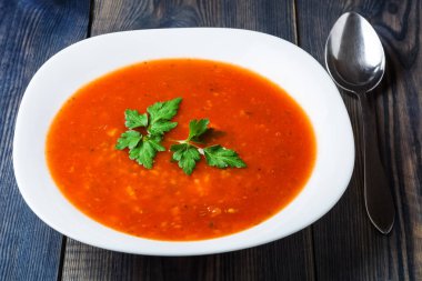 ev yapımı domates çorbası