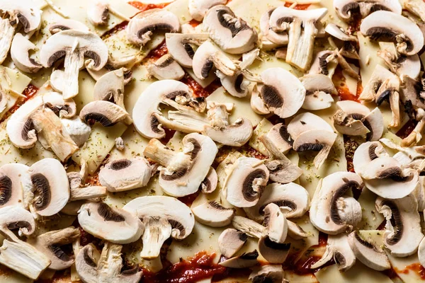 Making homemade pizza — Stock Photo, Image