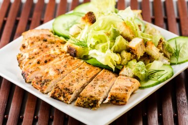 tavuk göğsü salatası, 