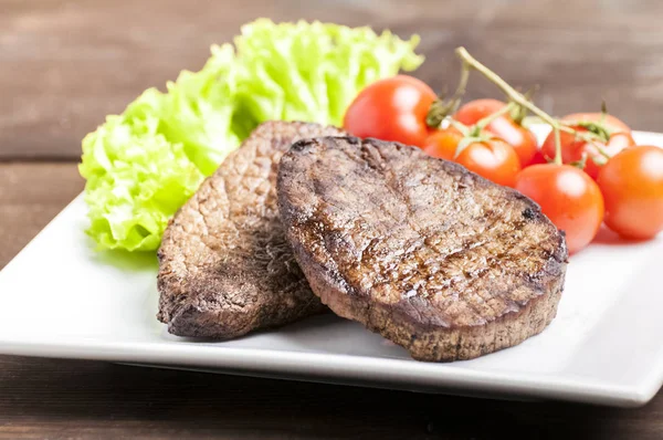 Sığır filetosu biftek pişmiş — Stok fotoğraf