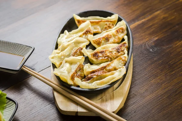 Albóndigas de Gyoza - Cocina japonesa — Foto de Stock