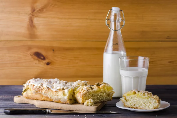 Maya kek puding ve ravent 