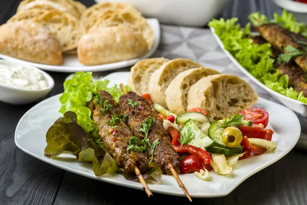 Kıyılmış et şiş