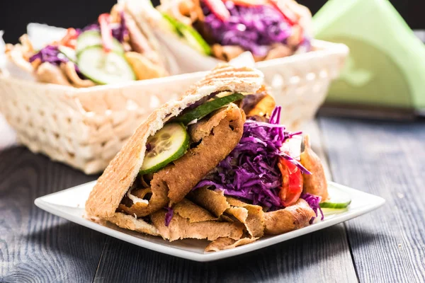 Sebze pide, etli ekmek rulo