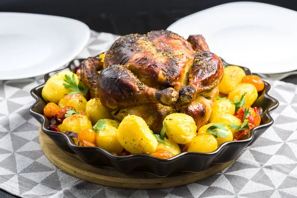 Patatesli kızarmış tavuk.