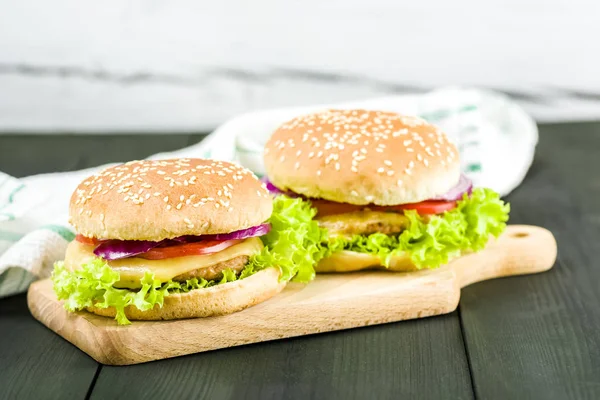 Çizburger hızlı ve lezzetli breakfast — Stok fotoğraf