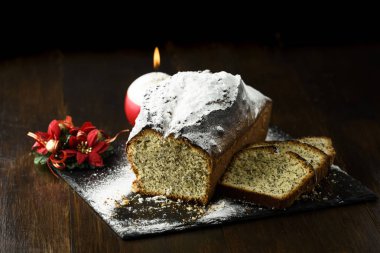 Haşhaş tohumu ile Noel kek