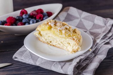 Maya kek puding ve ravent 