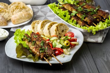 Kıyılmış et şiş