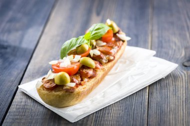 mini pizza ve güveç