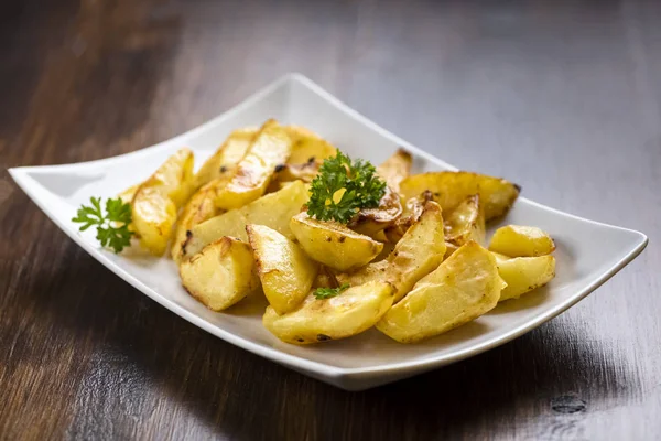 Cuartos de patata al horno —  Fotos de Stock