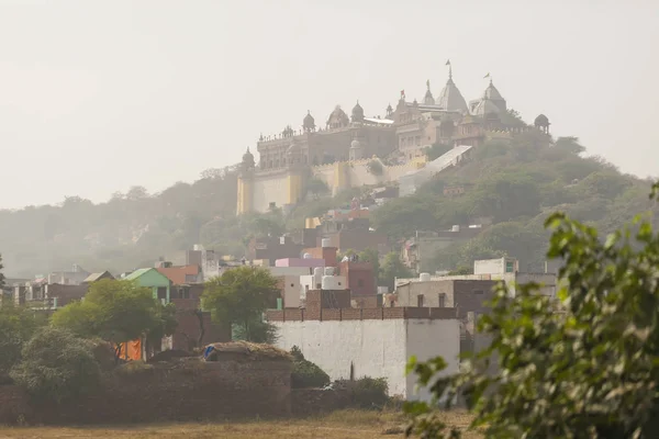 锡吕 · 茹拉尼寺寺 Barsana.India — 图库照片