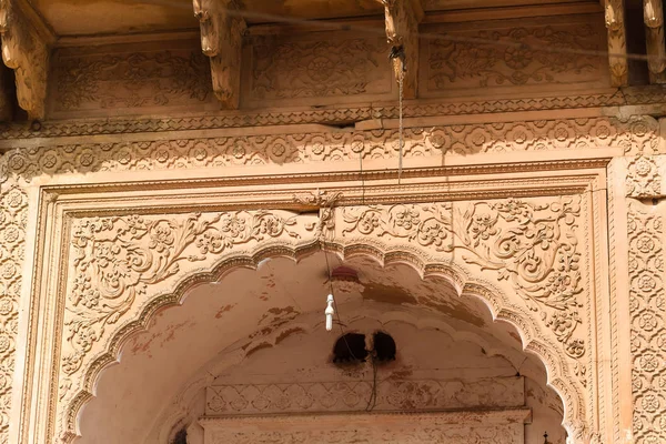 Antico tempio in India frammento di dettaglio architettonico — Foto Stock