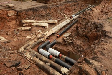 Onarım ve yedek su kanalizasyon borusu açmada