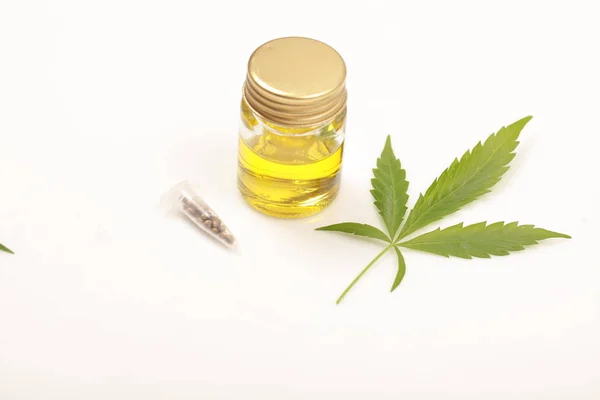 Cannabis laat Cbd olie hennep — Stockfoto
