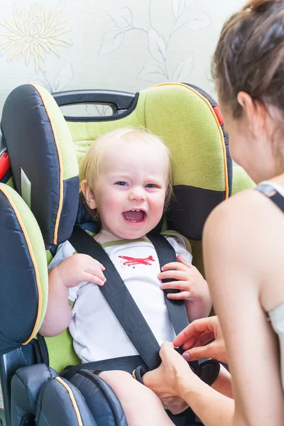  Bebek araba koltuğum